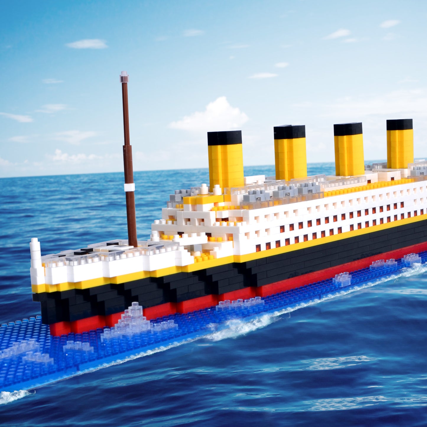 LULUFUN Titanic Ship Model Building Block Set, Gift for Adults and Children(1860 pcs)